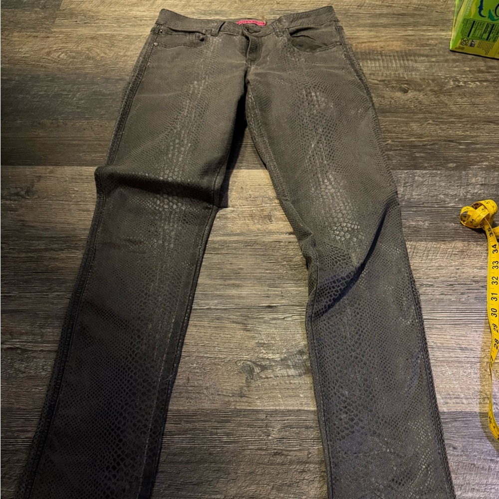 Alice and Olivia jeans